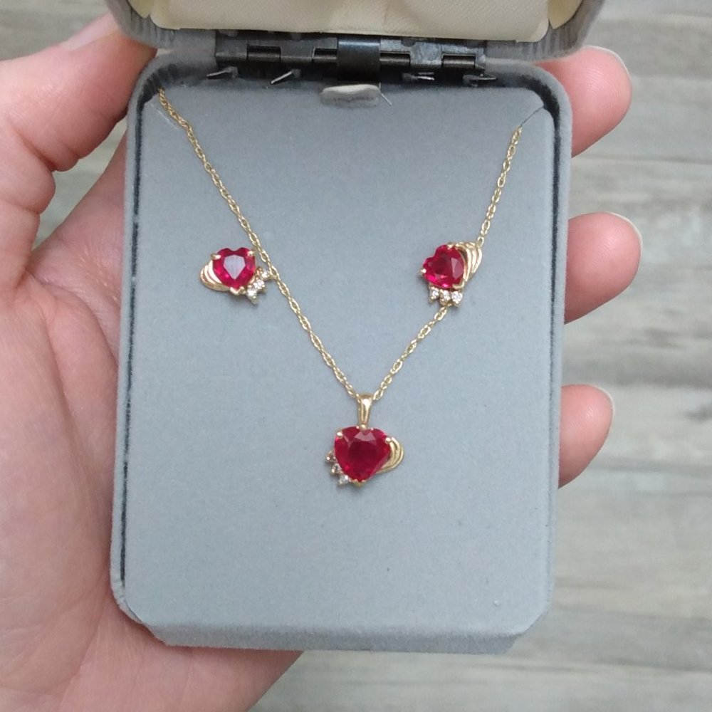 Vintage 14k Gold Ruby Pendant and Earrings Set
